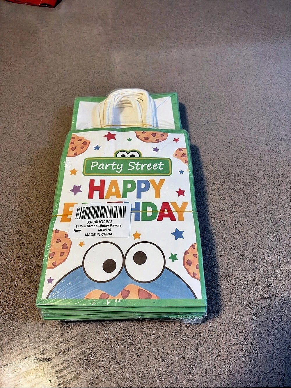 Party Street 24Pcs gift bags set new